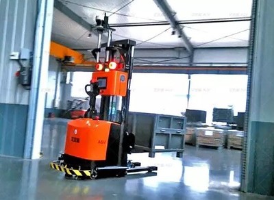 祝賀！無反光板激光自主導(dǎo)航AGV榮獲蘇州市產(chǎn)業(yè)化項(xiàng)目支持，引領(lǐng)倉(cāng)儲(chǔ)服務(wù)智能升級(jí)